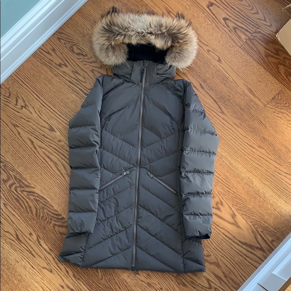 Kjus Ladina puffer coat jacket size 36 S Bracken